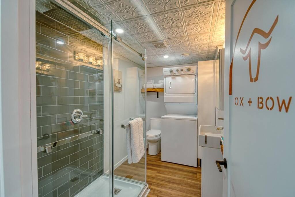 The Ox + Bow Apartment Portage la Prairie Bagian luar foto